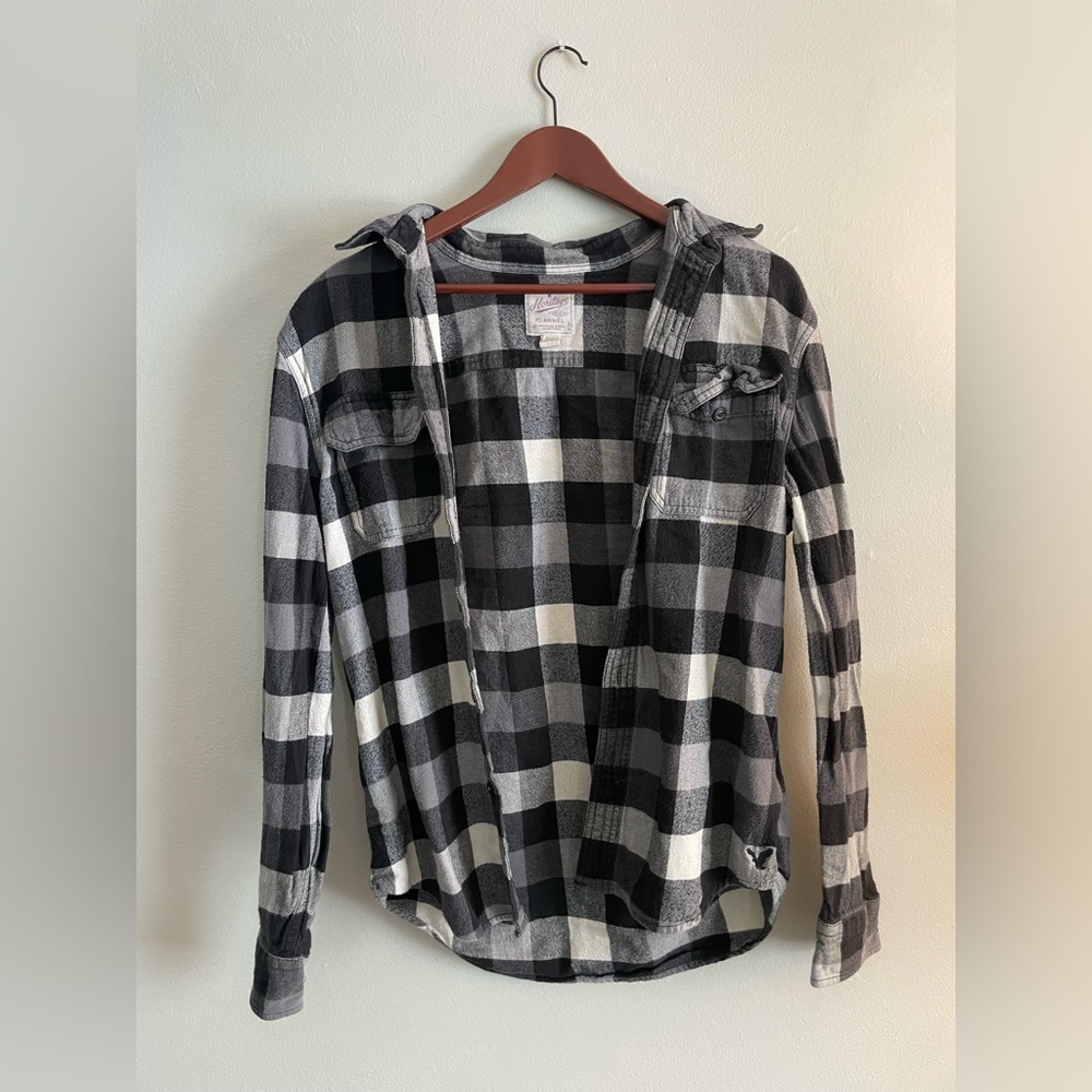 American Eagle Black and White Plaid Flannel